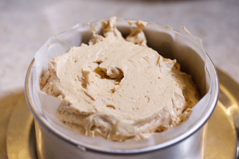 Biscoff cheesecake filling in pan.
