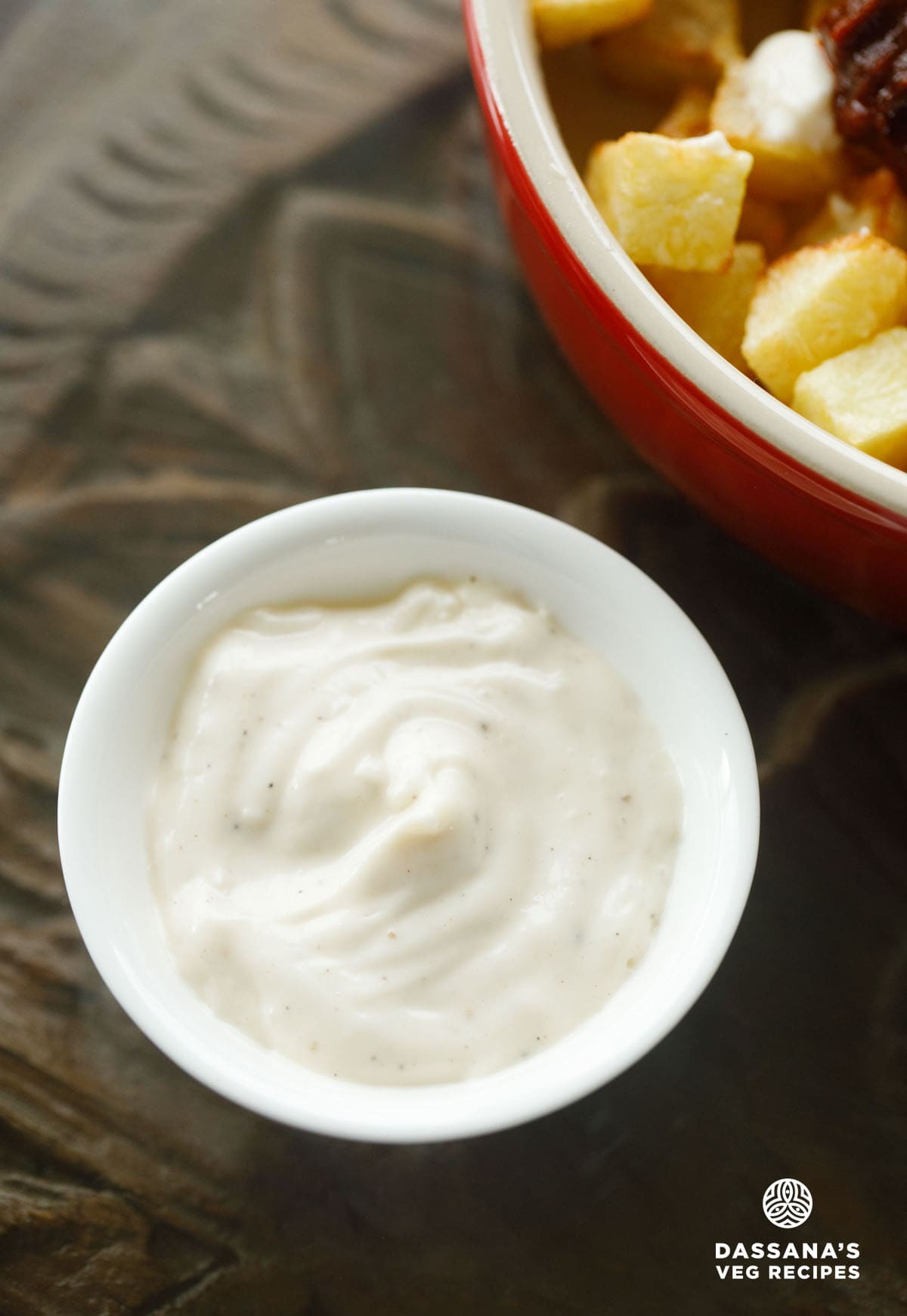 Garlic aioli sauce in bowl.